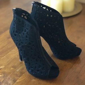 Dollhouse Cutout Peep Toe Heels (NEVER WORN)
